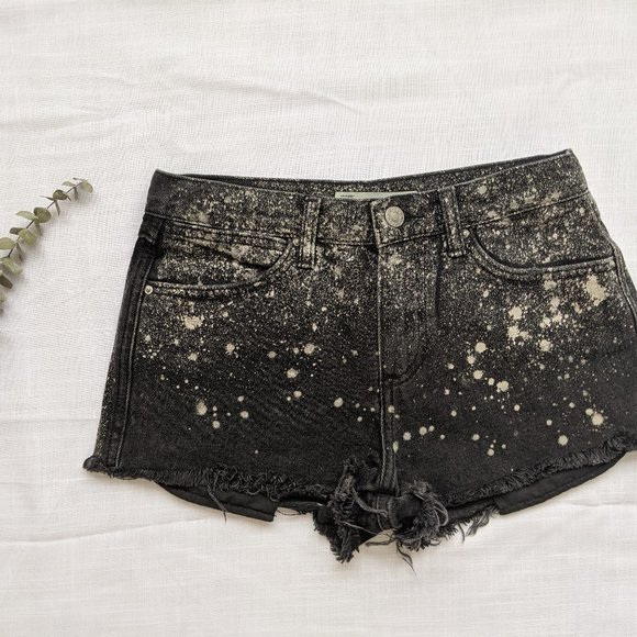TopShop Black Jean Shorts - Picture 1 of 3